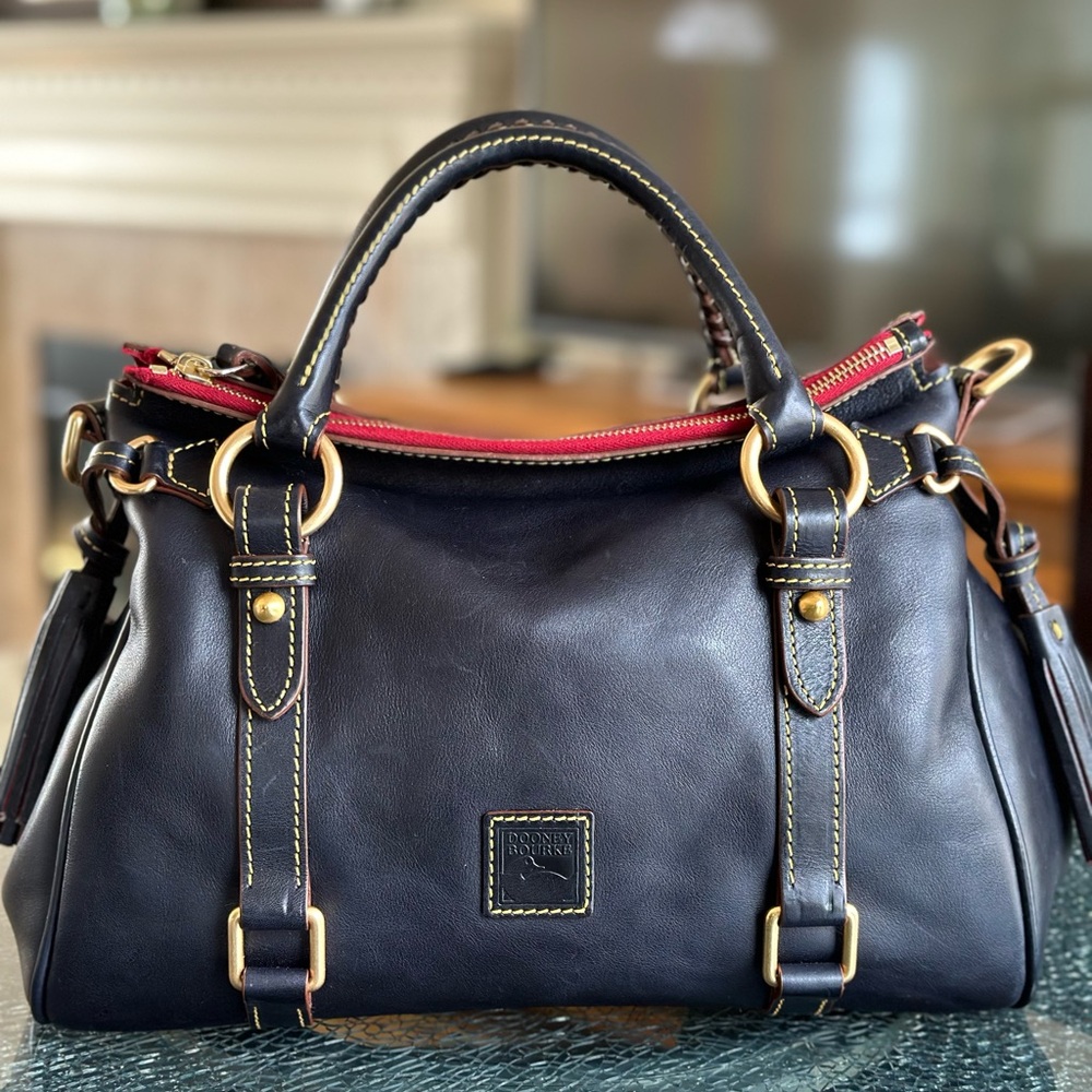 Dooney & Bourke Made in America Small  Florentine Leather satchel EUC